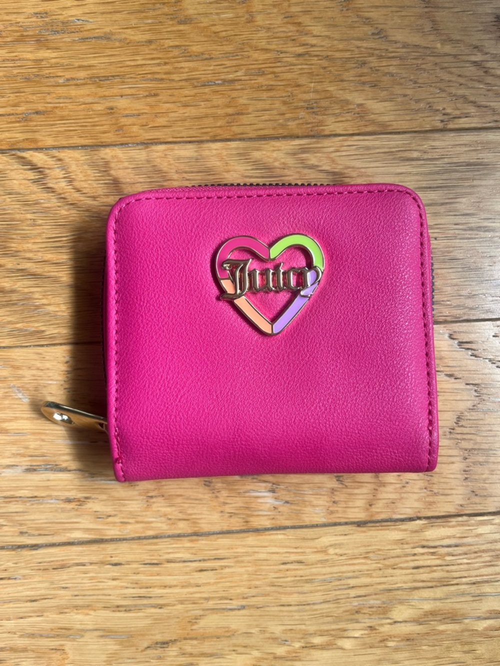 Juicy Couture Y2K Hot Pink Heart Logo Zip Wallet